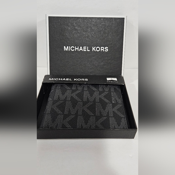 NWT Michael Kors Men's "Jet Set" Bifold Black Noir MK Canvas Slim Wallet - Picture 2 of 6